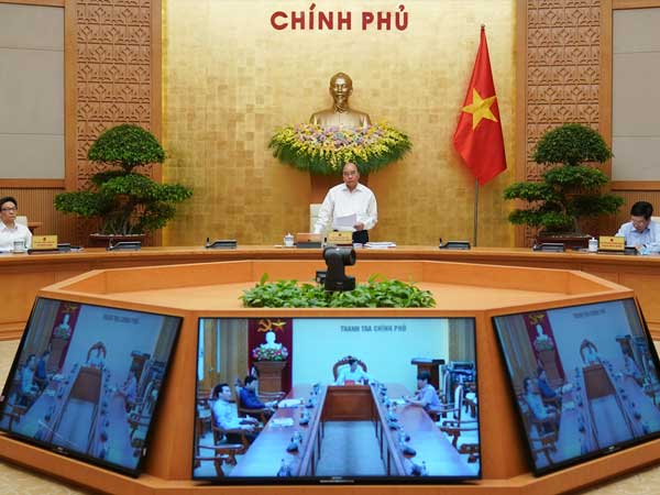 Thủ tướng: Quyết tâm tăng trưởng GDP cao hơn mức dự báo 2,7% của IMF