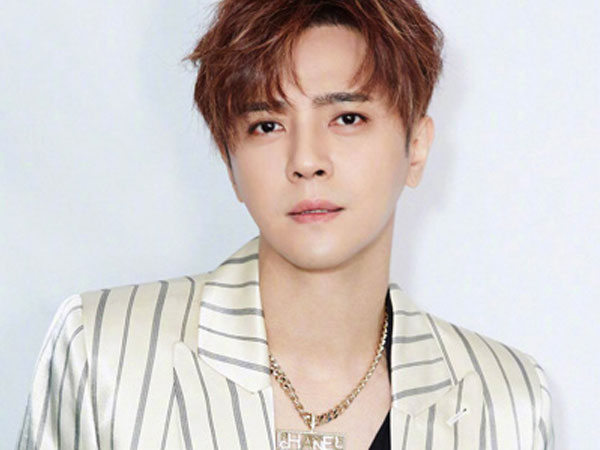 Truyền thông Hoa ngữ đưa tin La Chí Tường chuẩn bị mở họp báo, tuyên bố giải nghệ sau scandal thác loạn chấn động