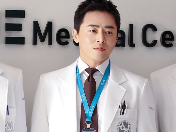 Jo Jung Suk được khen ngợi vì tự nguyện cắt giảm 7 tỷ cát-sê
