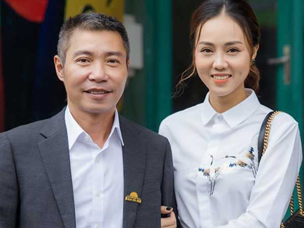 Bạn gái Công Lý: 'Hà muốn ngày thành công anh Lý có người thân bên cạnh nên nhắn tin cho chị Vân biết'