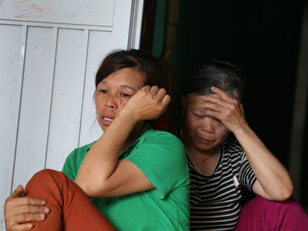 Vụ nghi vấn mẹ ôm 3 bé gái nhỏ tự tử: 'Chồng nó nhìn thấy vợ bế các con đi nhưng tưởng sang nhà bà ngoại chơi, ai ngờ…'