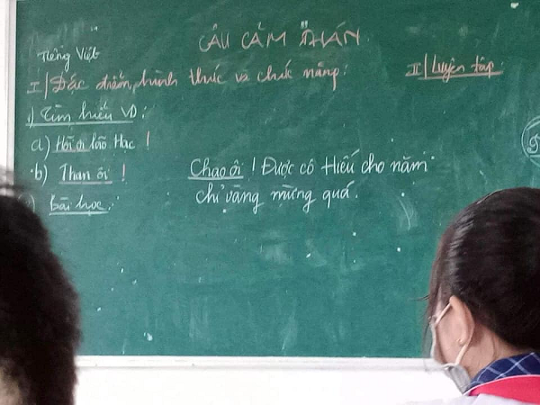 Chỉ một ví dụ về câu cảm thán, cô giáo đã 'gây bão' mạng xã hội vì bắt trend quá nhanh và quá nguy hiểm
