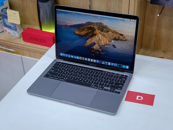 Cận cảnh Macbook Pro 13 inch 2020 đầu tiên tại Việt Nam