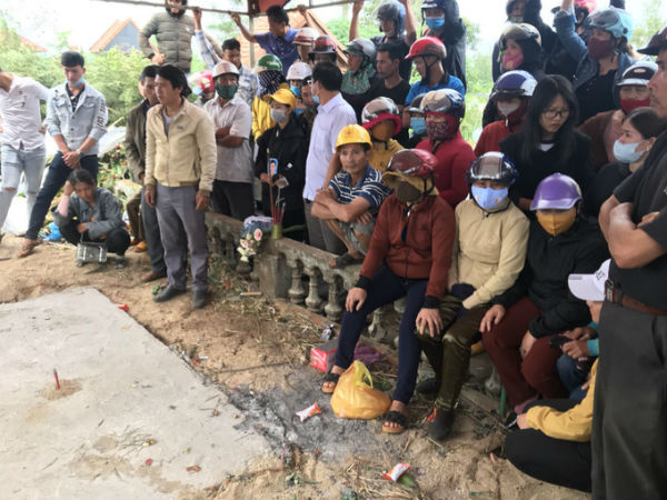 Vụ bí thư xã giết người đốt xác: Bàn giao hài cốt cho người nhà nạn nhân