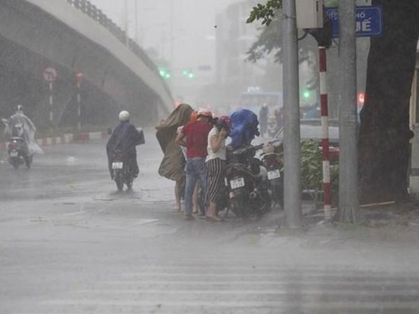 Dự báo thời tiết 12/5: Hà Nội và các tỉnh Bắc bộ có mưa rào và dông