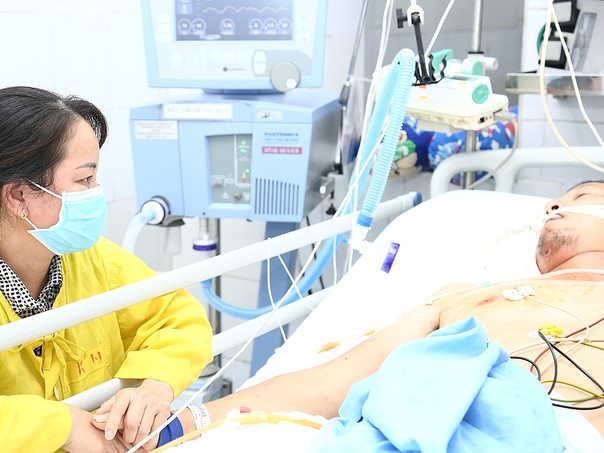 BV Việt Đức kêu gọi hiến máu B Rh (-) cứu người bệnh đang nguy kịch