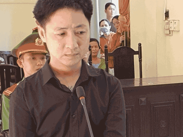 Tranh giành nữ tiếp viên phục vụ Karaoke, người bị đâm chết, kẻ vào tù