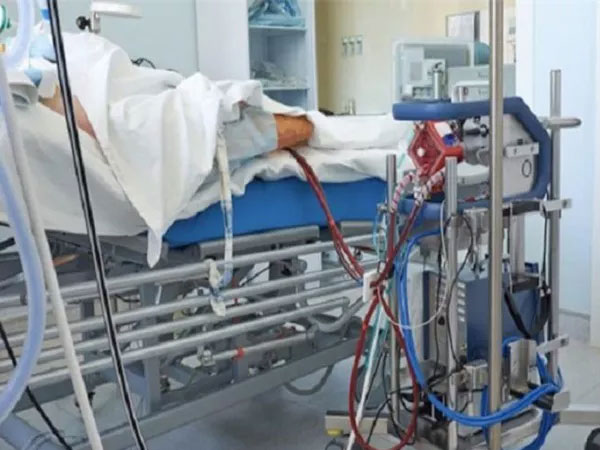 Thứ trưởng Bộ Y tế: Phi công mắc COVID-19 có biểu hiện nhiễm trùng nhiều tạng