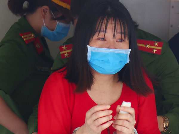 Giáo viên: 'Biết chấm thi mà bị đi tù thì bỏ nghề'