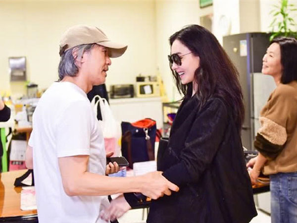 Châu Tinh Trì lần đầu tiên lên tiếng về thông tin kết hôn với Trương Bá Chi sau thời gian dài im lặng