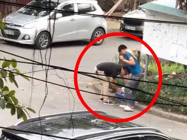 Sự cố của thanh niên tàn tật bán hàng rong và hành động ấm lòng của tài xế ô tô giữa đường