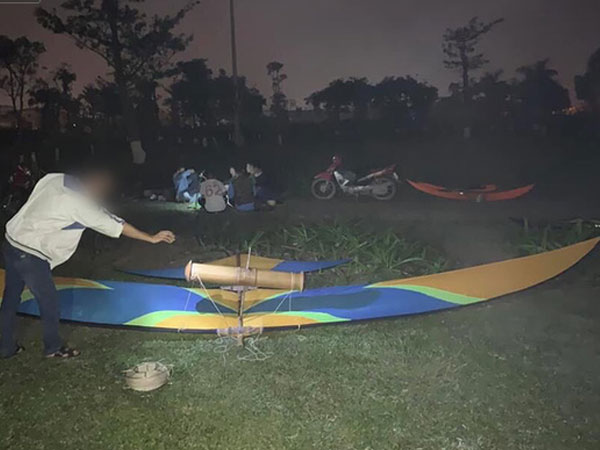 Hà Nội: Người dân đau đầu, không thể ngủ vì tiếng sáo 'diều tặc' cỡ lớn kêu rú xuyên màn đêm