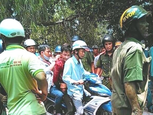 Chàng rể nghịch tử truy sát cha mẹ vợ rồi chui vào lu nước trốn