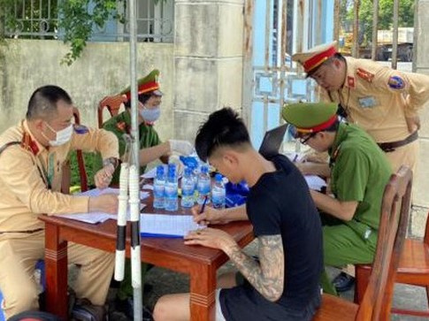 327 tài xế vi phạm nồng độ cồn, 20 trường hợp vi phạm ma túy