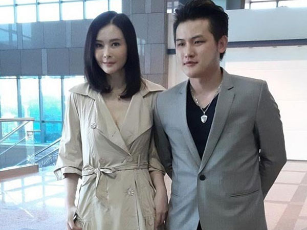 Lấy tài xế Uber bằng tuổi cháu, 'Bom sex' Đài Loan Tiêu Thục Thận tái xuất sau chữa ung thư