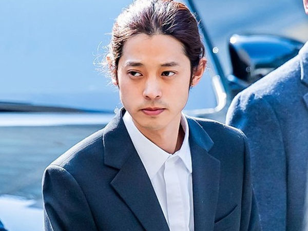 Hé lộ cuộc sống trong tù của Jung Joon Young: Vào trại vẫn không mất nghề ca sĩ, tha thiết được quay trở lại với cộng đồng