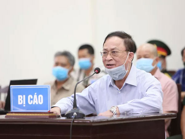 Nguyên Đô đốc Nguyễn Văn Hiến: Bị cáo chưa từng một ngày được đào tạo quản lý kinh tế, đất đai