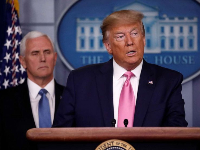 Tổng thống Mỹ Donald Trump lên tiếng bảo vệ việc dùng thuốc chống sốt rét ngăn ngừa Covid-19