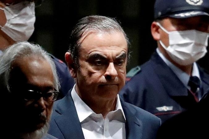 Hé lộ quá trình đào tẩu táo bạo của cựu chủ tịch Nissan Carlos Ghosn