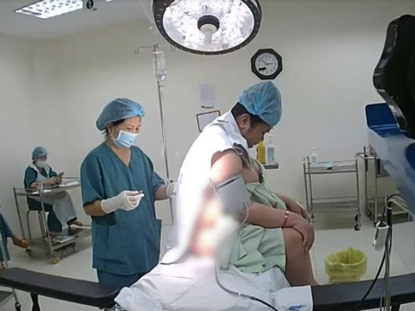 Xôn xao thông tin điều dưỡng BV phụ sản Tiền Giang gây tê tủy sống cho sản phụ trước sinh thay bác sĩ, bất chấp quy định