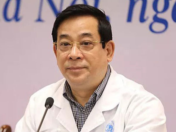 Cân nhắc phương án chuyển phi công người Anh mắc Covid-19 về nước