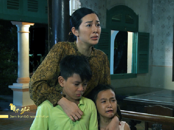 'Mẹ ghẻ: Xấu hổ thay người đàn bà cắm sừng chồng, ôm tiền bỏ theo trai giờ 'mặt dày' về xin tha thứ
