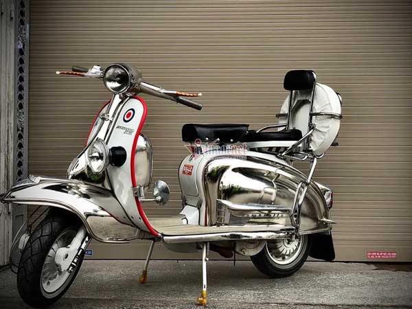 Xe máy cổ Lambretta hơn 60 tuổi giá 456 triệu ở Hà Nội