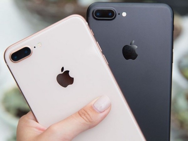 Mẫu điện thoại iPhone chính hãng được giảm giá đồng loạt