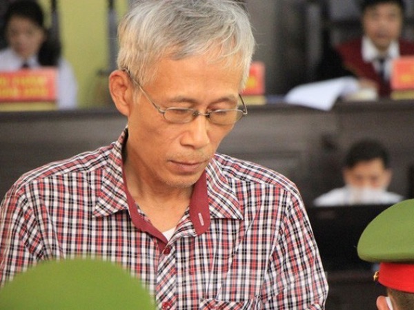 Cựu trung tá đầu bạc choáng váng khi nghe VKS Sơn La đề nghị mức án 6 năm tù
