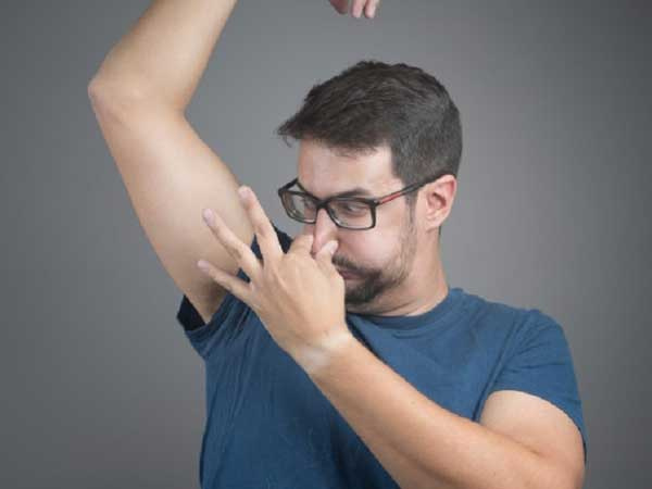 3 hiểu lầm ít ai ngờ trong ngăn mùi hôi nách