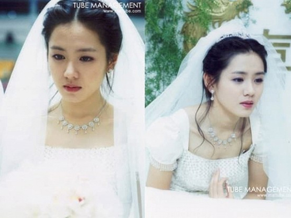 Son Ye Jin khiến công chúng mê mẩn với loạt ảnh diện váy cưới khoe vẻ đẹp trong sáng, thuần khiết ở độ tuổi 20