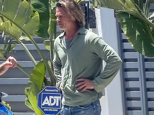 Brad Pitt xuống sắc khó nhận ra sau thời gian dài ở nhà tránh dịch, còn đâu tài tử quyến rũ nhất nhì Hollywood