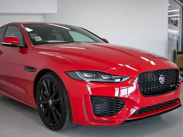 Jaguar XE 2020 cập bến Việt Nam, đấu Mercedes-Benz C-Class và BMW 3-Series