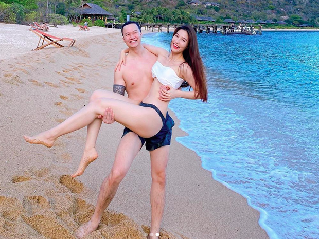 Diễm My 9x diện bikini khoe body rất ra gì và này nọ, ai dè khoảnh khắc tình tứ bên bạn trai doanh nhân chiếm spotlight