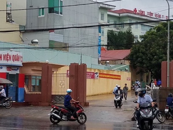 Cứu thiếu nữ, trung tá công an bị chém trọng thương