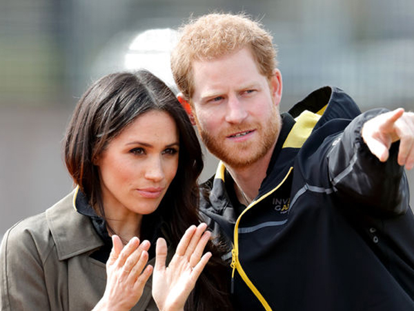 Vợ chồng Meghan Markle gặp mối đe dọa mới ở Mỹ, người dùng mạng hả hê vì cả hai 'tránh vỏ dưa gặp vỏ dừa'