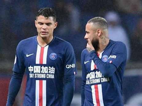 Neymar từ chối giảm 70% lương