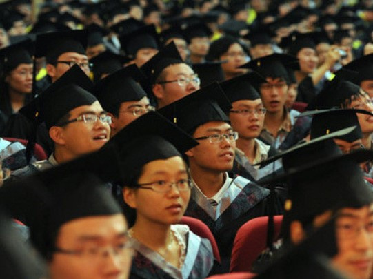 Mỹ xem xét huỷ hàng nghìn visa của du học sinh Trung Quốc