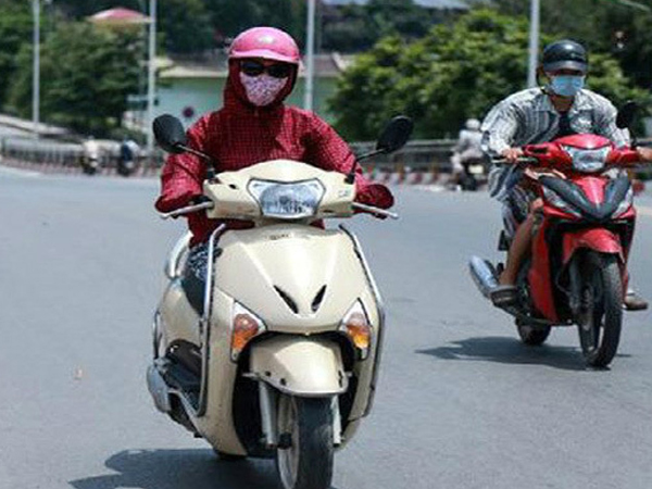 Miền Bắc đón đợt nắng nóng gay gắt kéo dài, nền nhiệt lên tới 40 độ C