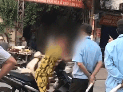 Video: Cô gái ngông nghênh thách thức 'mang bút tao ghi giấy tờ cho' rồi lao vào hành hung lực lượng chức năng