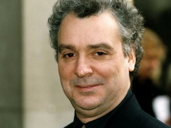 Diễn viên huyền thoại Michael Angelis qua đời ở tuổi 68