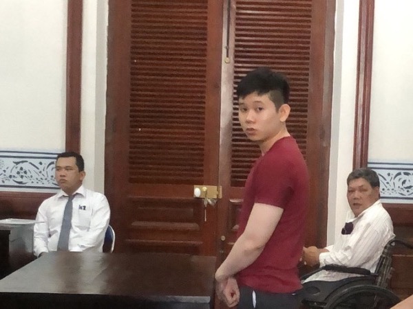 Thanh niên đánh chết người vì bị bắt xin lỗi phụ nữ