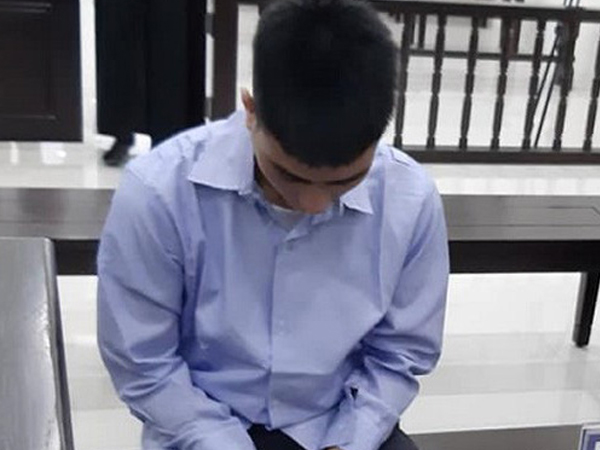 Hà Nội: Vận chuyển trái phép sừng tê giác, một thợ xây lĩnh án 5 năm tù