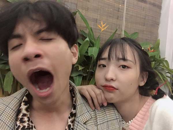 Rủ rê 'seo phì' mà bạn trai ngáp mão không thôi, cô nàng phát cáu trả đũa bằng nguyên một series ảnh 'dìm hàng'