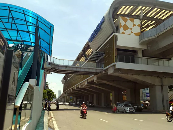 Cận cảnh tuyến đường sắt Cát Linh - Hà Đông đang bị tổng thầu Trung Quốc đòi thêm 50 triệu USD phí vận hành