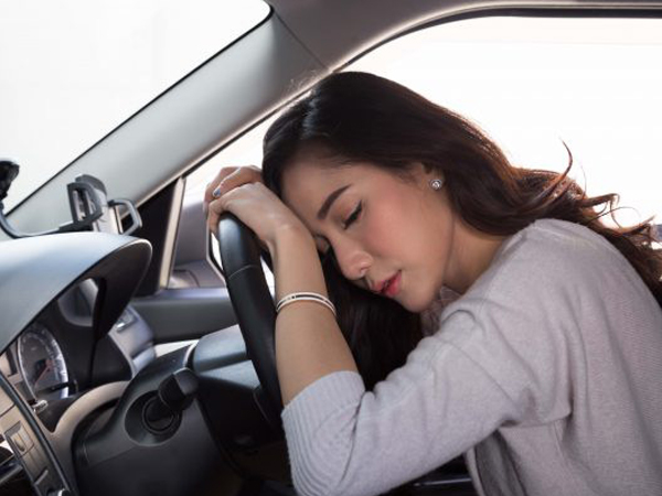 Lái xe ô tô ngày nắng nóng: Cẩn trọng nguy cơ sốc nhiệt, đột quỵ do dùng điều hòa sai cách