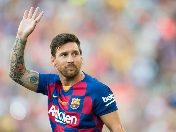 Messi từ chối sử dụng điều khoản tự do rời Barca