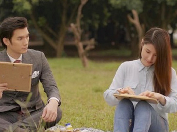 Tình yêu và tham vọng tập 21: Fan phát cuồng khi Minh nhìn Linh say đắm, lần này không nhầm thành Thùy Chi nữa