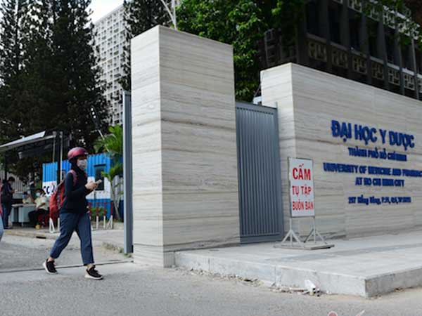 Tăng học phí từ 13 triệu lên 70 triệu/ năm, ĐH Y Dược TP HCM nói gì?