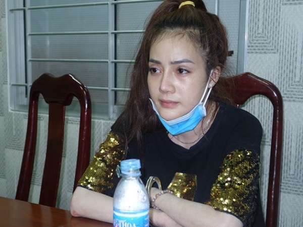 Hot girl 'mang hộ' 4kg ma tuý tổng hợp từ Campuchia về Việt Nam